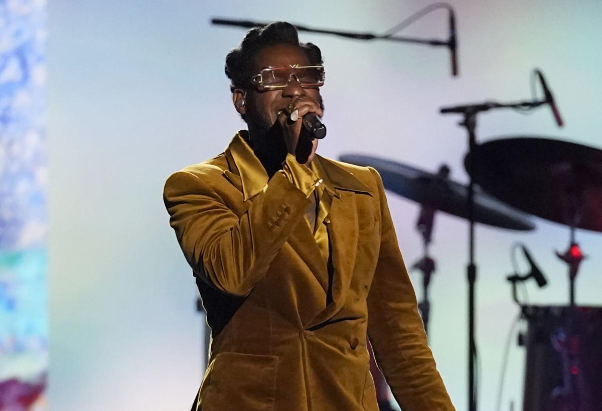 Leon Bridges 3